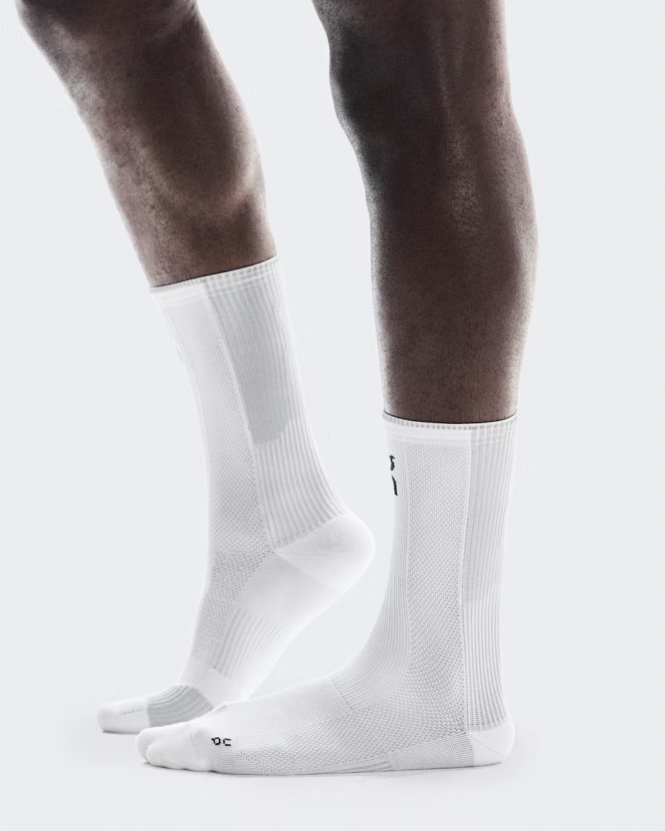 Explore On Unisex Performance Run Sock High - White / Glacier for trail, outdoor & lifestyle use | Liv Activ Singapore