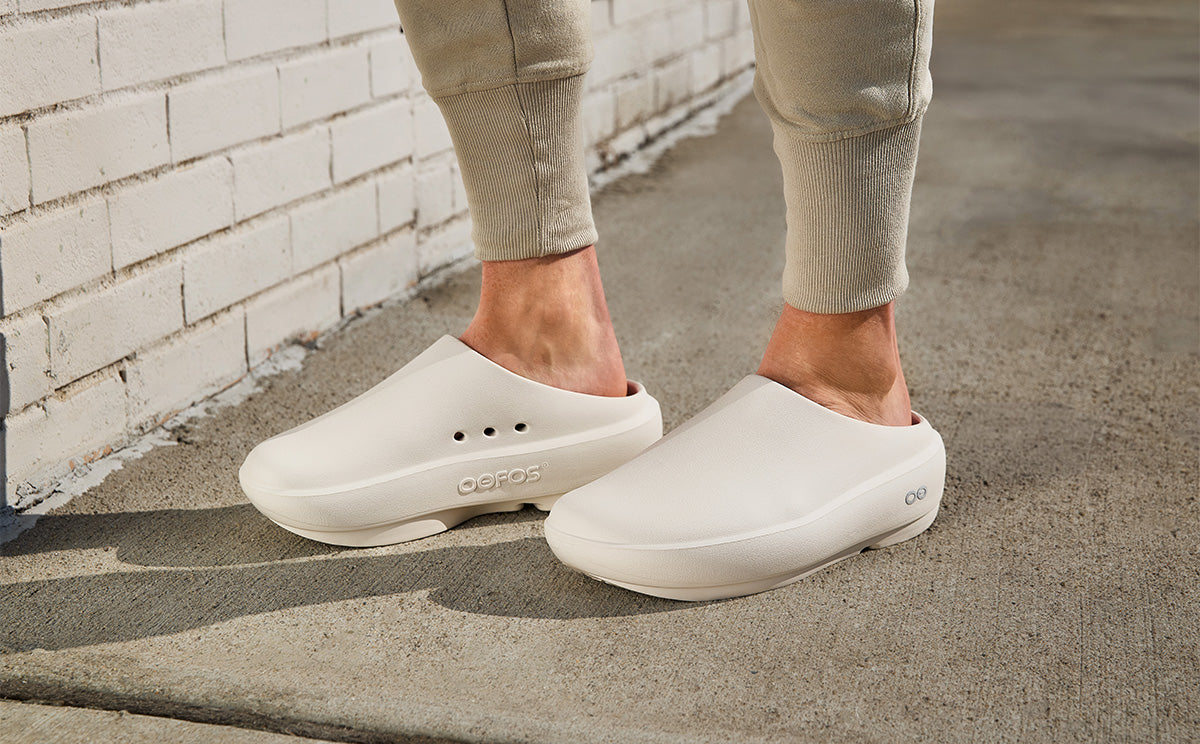 Explore OOFOS Unisex Cloog Plus - Chalk for trail, outdoor & lifestyle use | Liv Activ Singapore