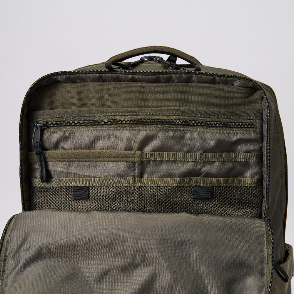 The North Face Base Camp Voyager Daypack - New Taupe Green / TNF Black