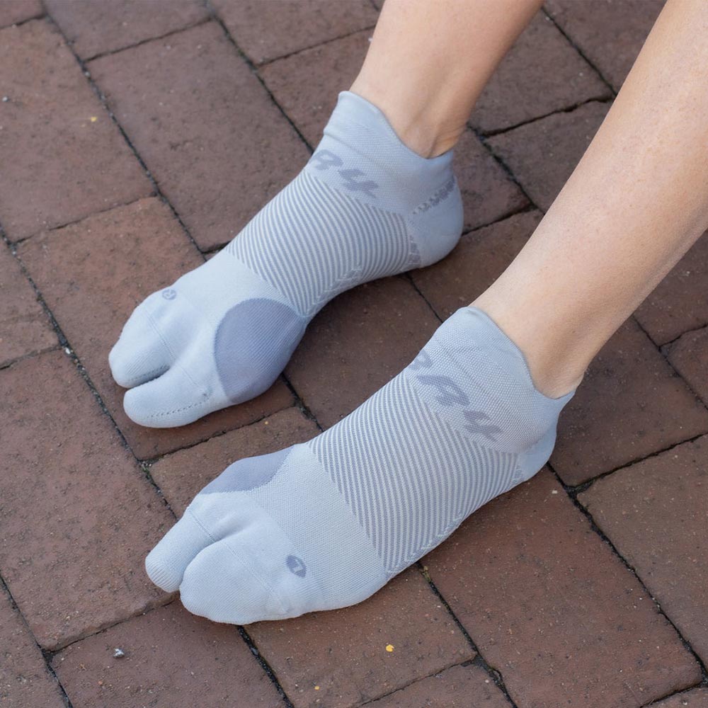 OS1st BR4 Bunion Relief Socks - White
