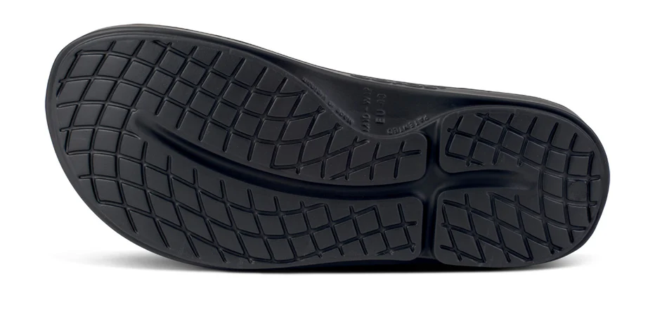 Explore OOFOS Unisex Ooahh - Tactical Green for trail, outdoor & lifestyle use | Liv Activ Singapore