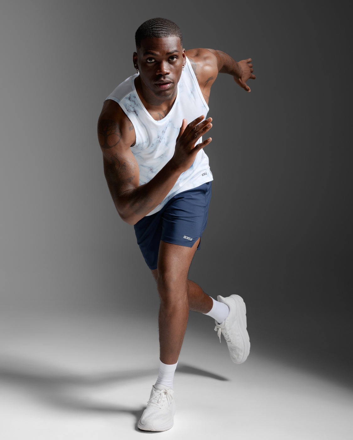 2XU Men Aero Mesh Tank - Blue Marble / Black Reflective