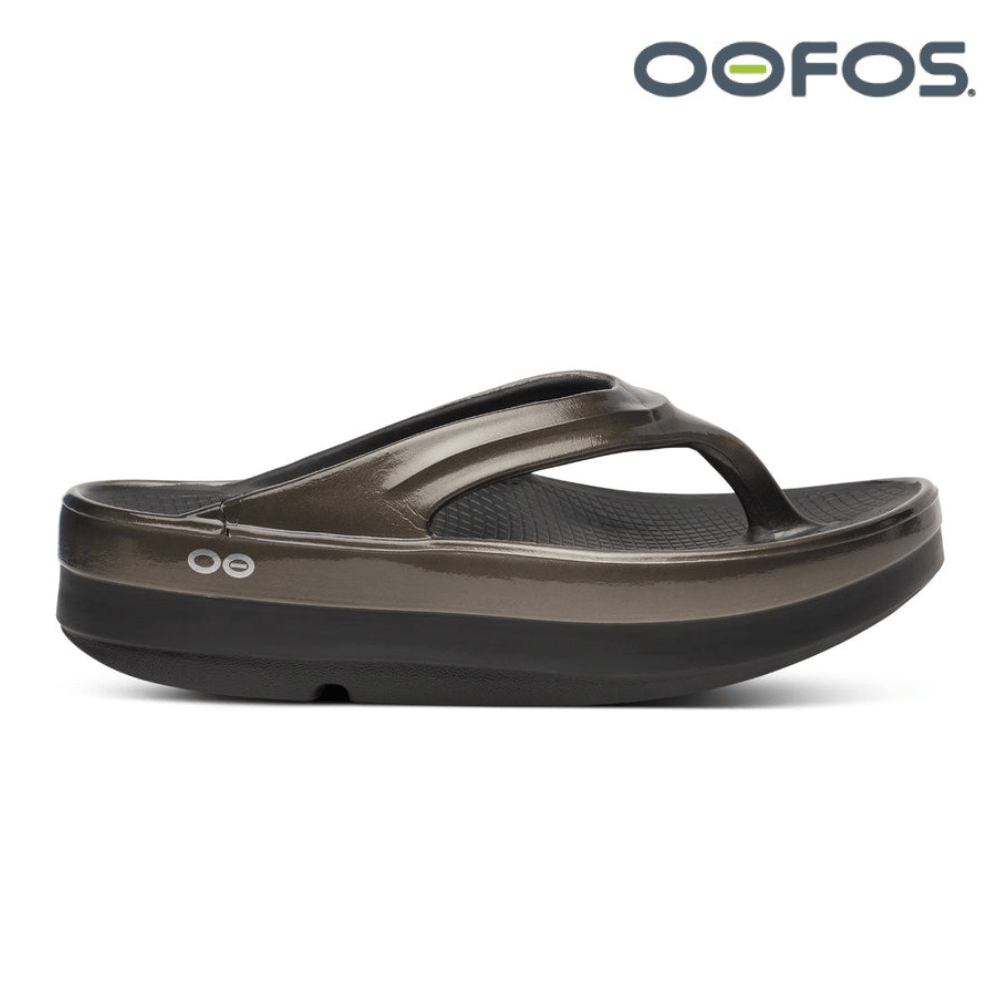 OOFOS Women OOmega Luxe Sandal - Titanium Mirror