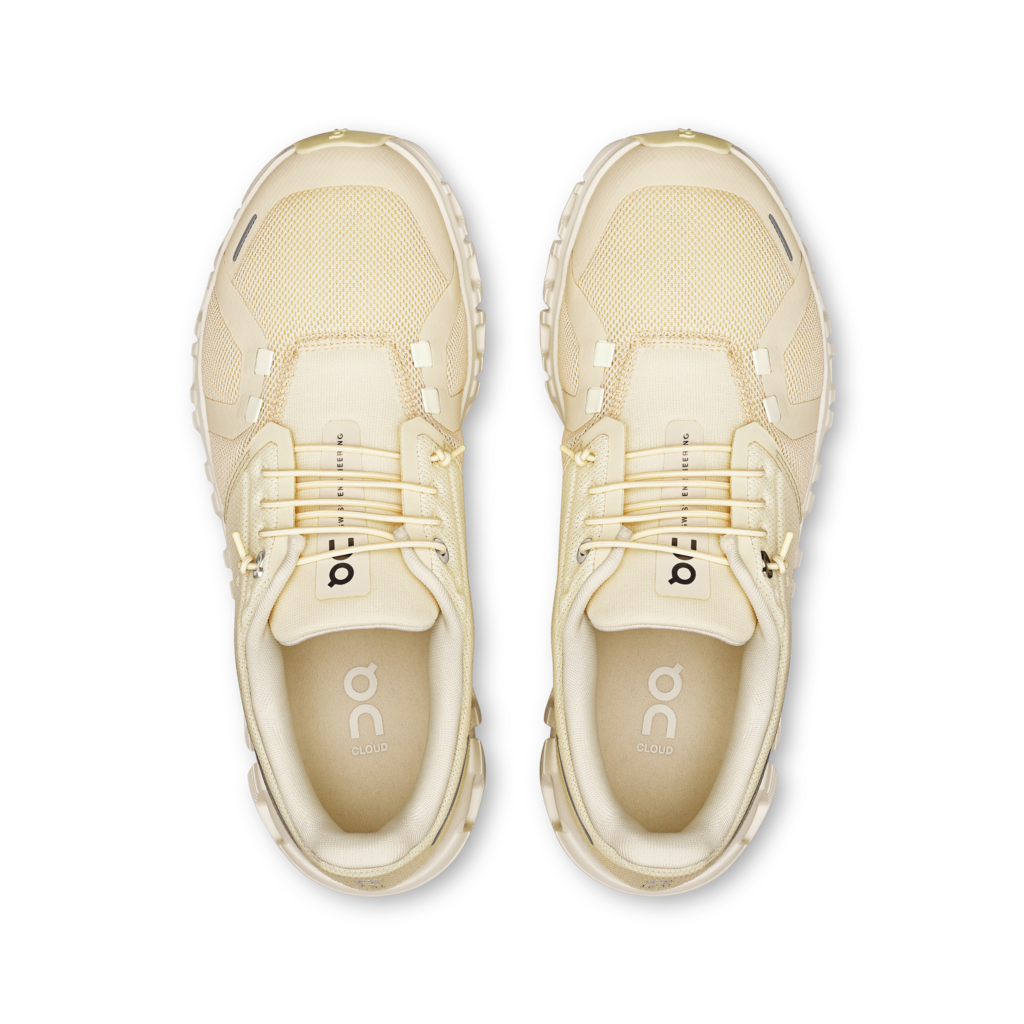Explore On Women Cloud 6 - Castor / Ivory for trail, outdoor & lifestyle use | Liv Activ Singapore