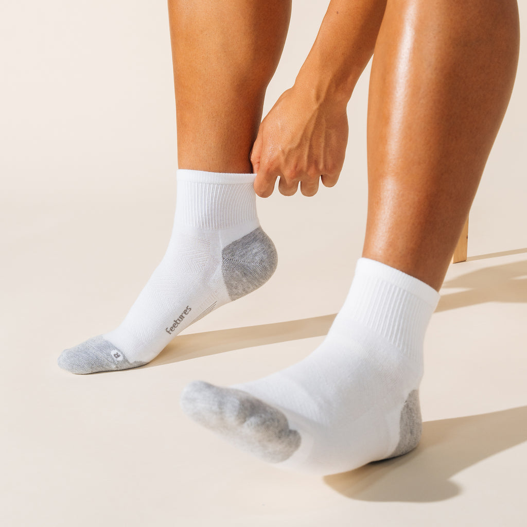 Explore Feetures Active Elite Max Cushion Quarter - White for trail, outdoor & lifestyle use | Liv Activ Singapore