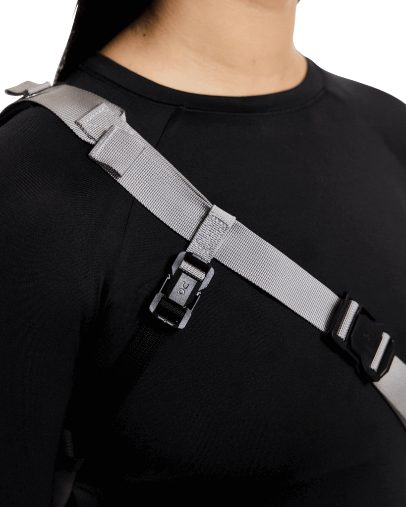 Explore On Unisex Sling Pack 9L - Glacier / Black for trail, outdoor & lifestyle use | Liv Activ Singapore