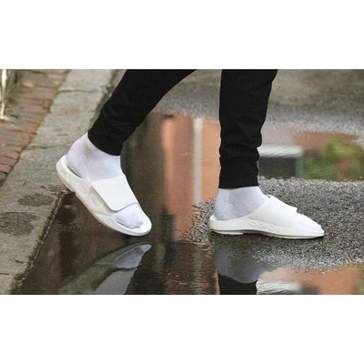 Explore OOFOS Unisex OOahh Sport Flex - White for trail, outdoor & lifestyle use | Liv Activ Singapore