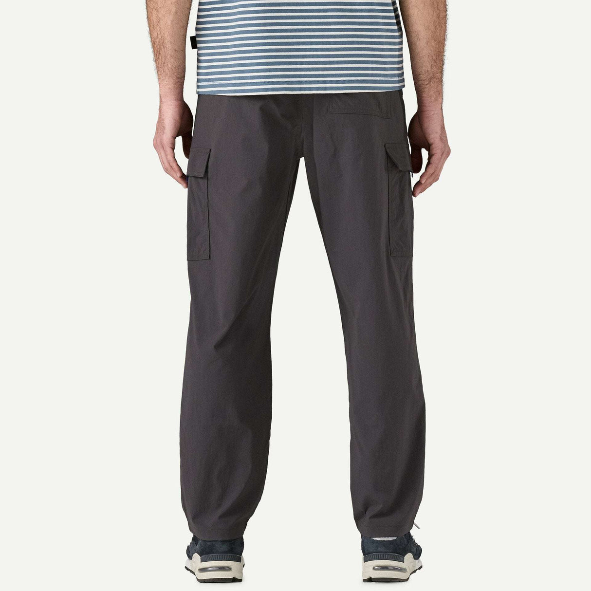 Explore Patagonia Men Outdoor Everyday Pants - Ink Black for trail, outdoor & lifestyle use | Liv Activ Singapore