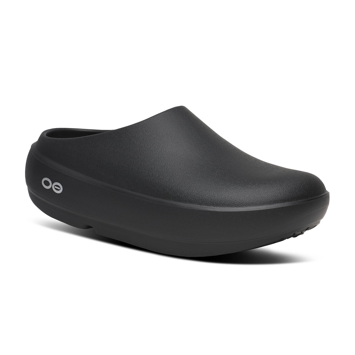 Explore OOFOS Unisex Cloog Plus - Black for trail, outdoor & lifestyle use | Liv Activ Singapore