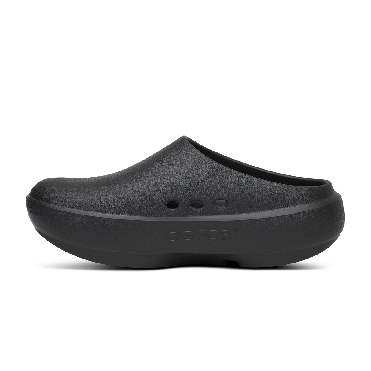 Explore OOFOS Unisex Cloog Plus - Black for trail, outdoor & lifestyle use | Liv Activ Singapore