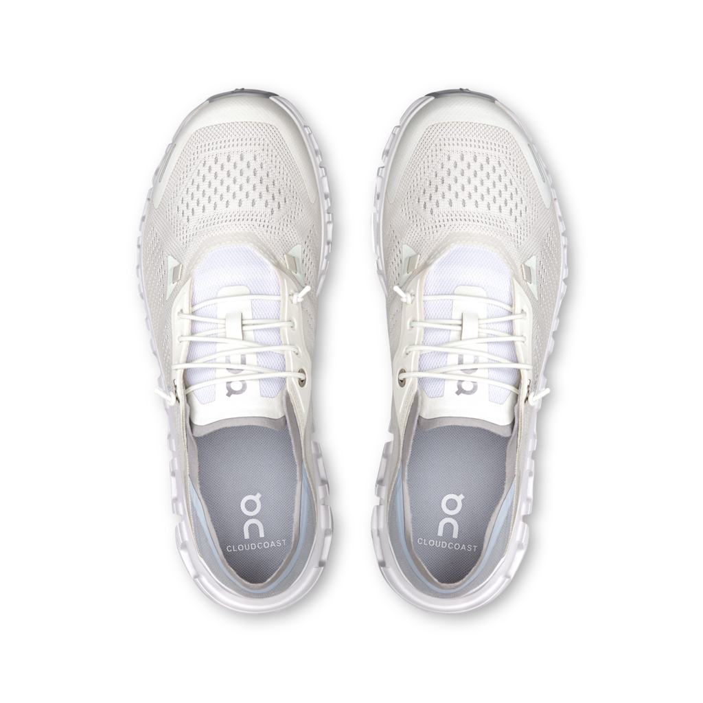 Explore On Women Cloud 6 Coast - White / Glacier for trail, outdoor & lifestyle use | Liv Activ Singapore
