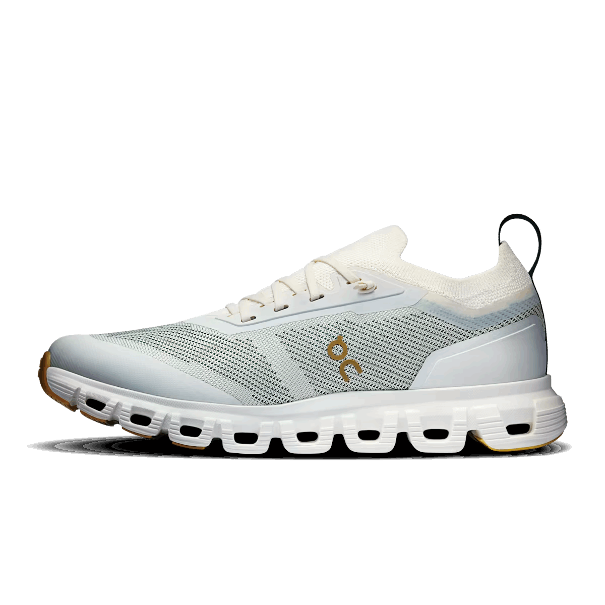 Explore On Women Cloud 6 Versa - Ice / Spirulina for trail, outdoor & lifestyle use | Liv Activ Singapore