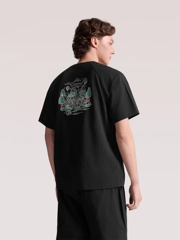 The North Face Unisex NSE Forest Relaxed SS Tee Graphic - AP TNF Black