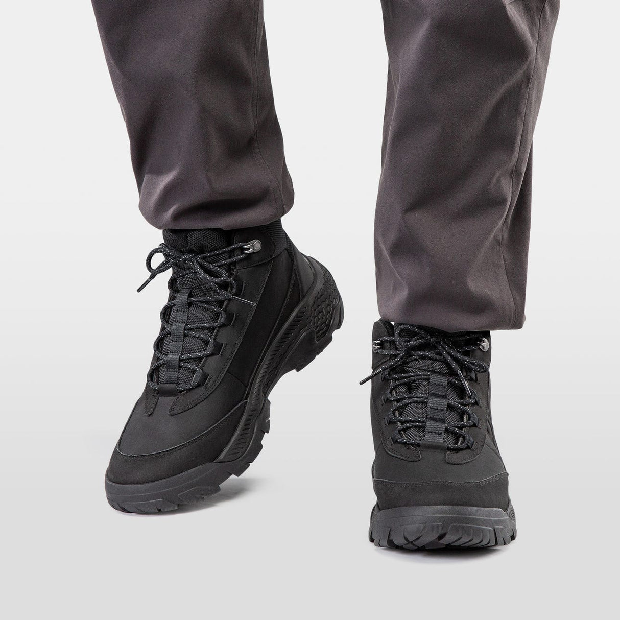 Explore Helly Hansen Men Buckhorn Boots - Black / Black for trail, outdoor & lifestyle use | Liv Activ Singapore