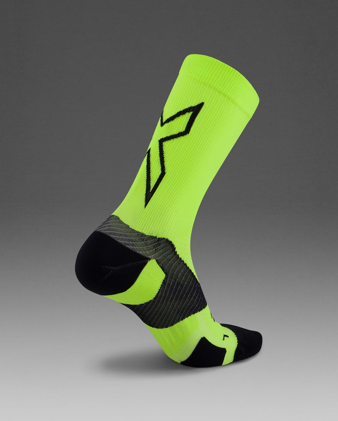 2XU Unisex Vectr Light Cushion Crew Socks - Volt / Black