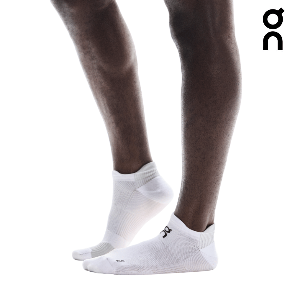 Explore On Unisex Performance Run Sock Low - White / Glacier for trail, outdoor & lifestyle use | Liv Activ Singapore