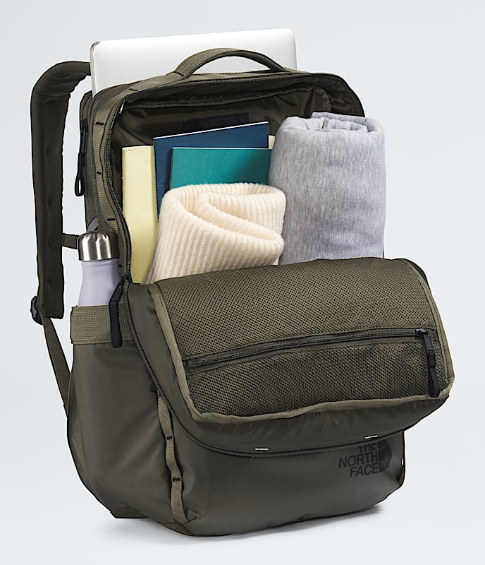 The North Face Base Camp Voyager Daypack - New Taupe Green / TNF Black