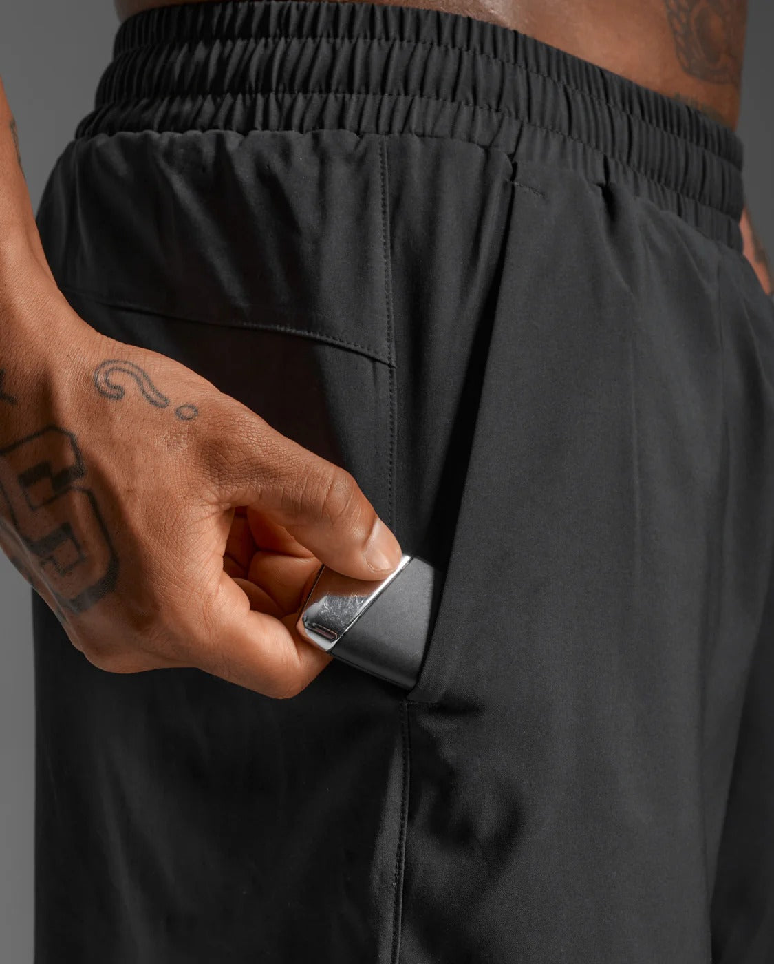 Explore 2XU Men Aero 5 Inch Shorts - Black / Silver Reflective for trail, outdoor & lifestyle use | Liv Activ Singapore