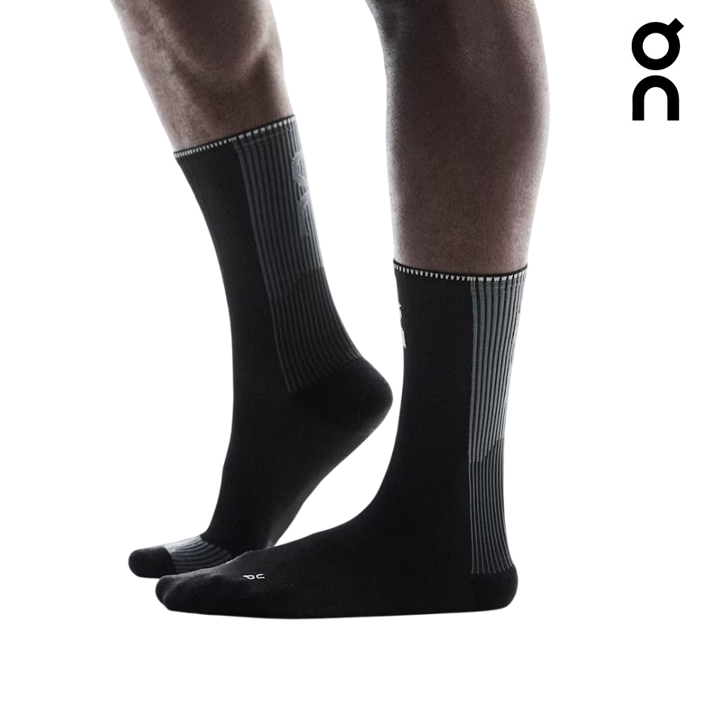 On Unisex Performance Run Sock High - Black / Eclipse
