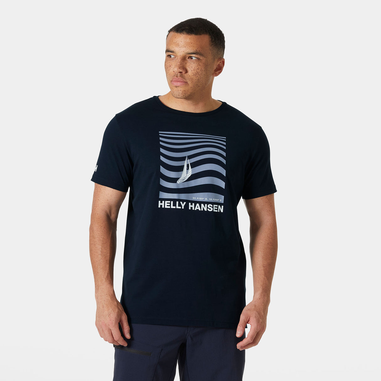 Explore Helly Hansen Men Shoreline T-shirt 3.0 - Navy for trail, outdoor & lifestyle use | Liv Activ Singapore