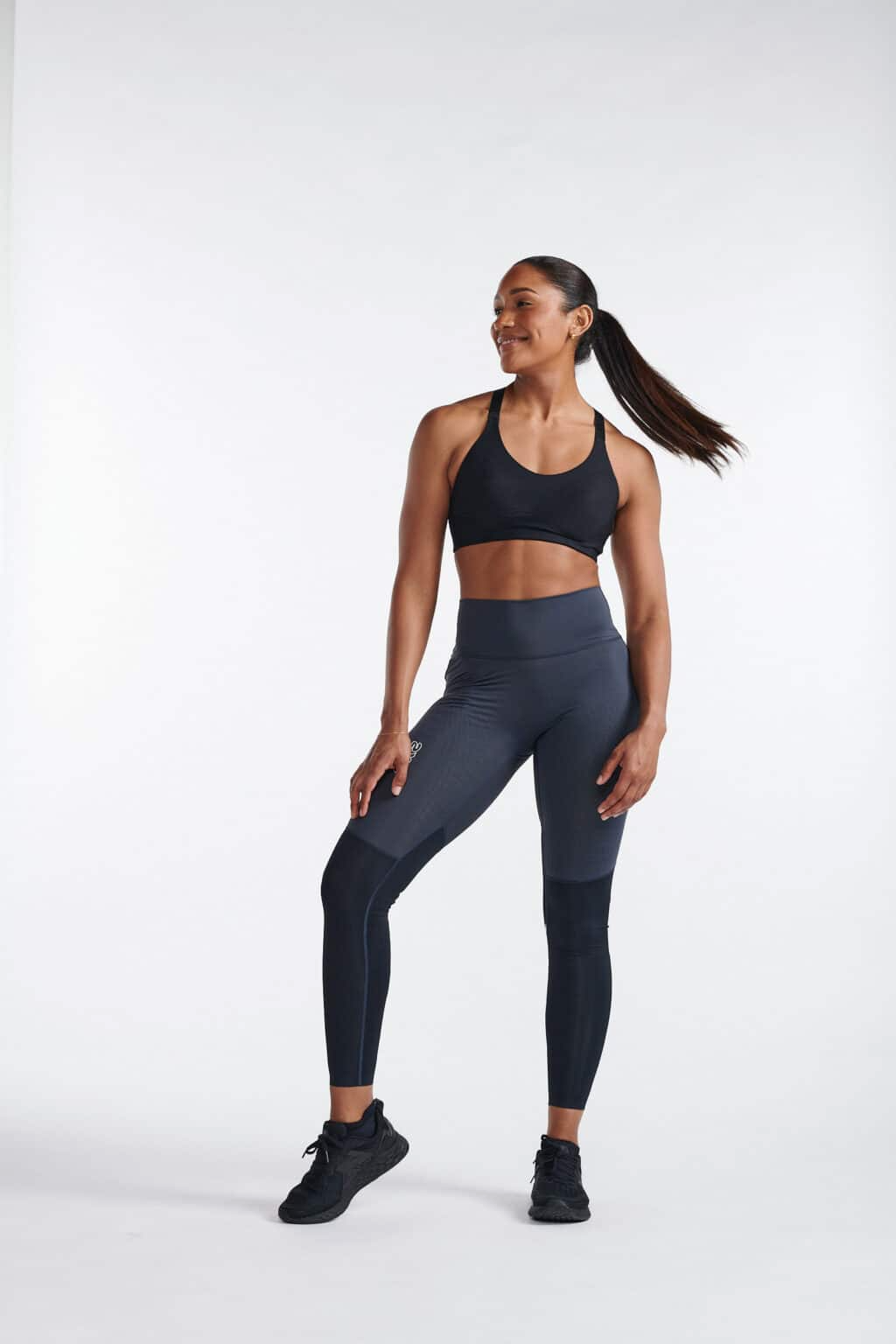 2XU Women Light Speed React Hi-Rise Compression Tights - Black / India Ink