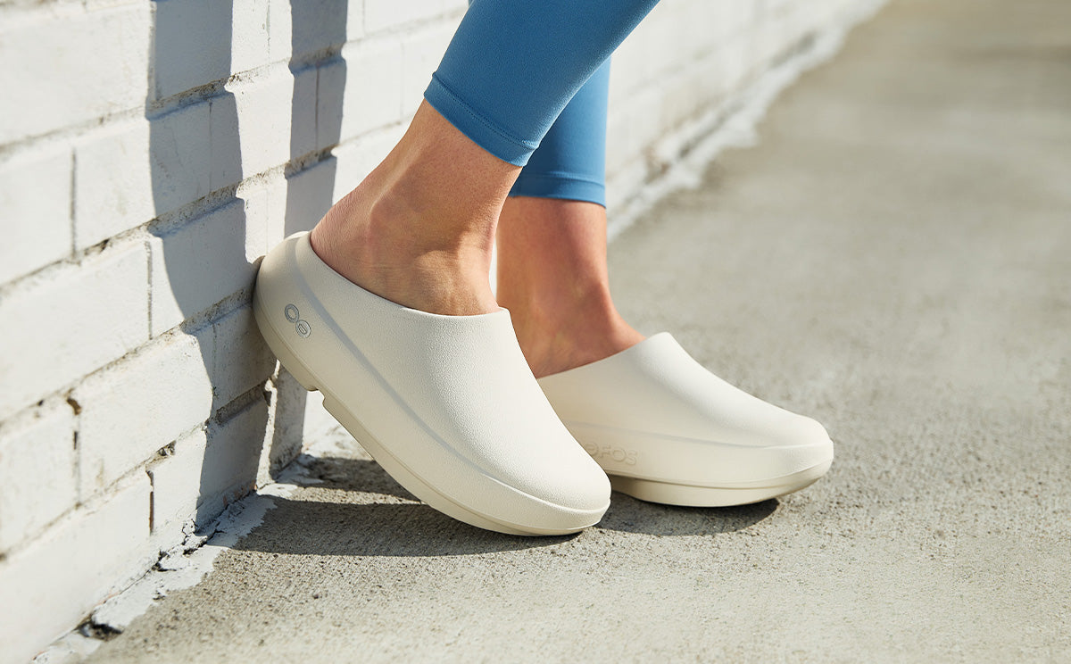 Explore OOFOS Unisex Cloog Plus - Chalk for trail, outdoor & lifestyle use | Liv Activ Singapore