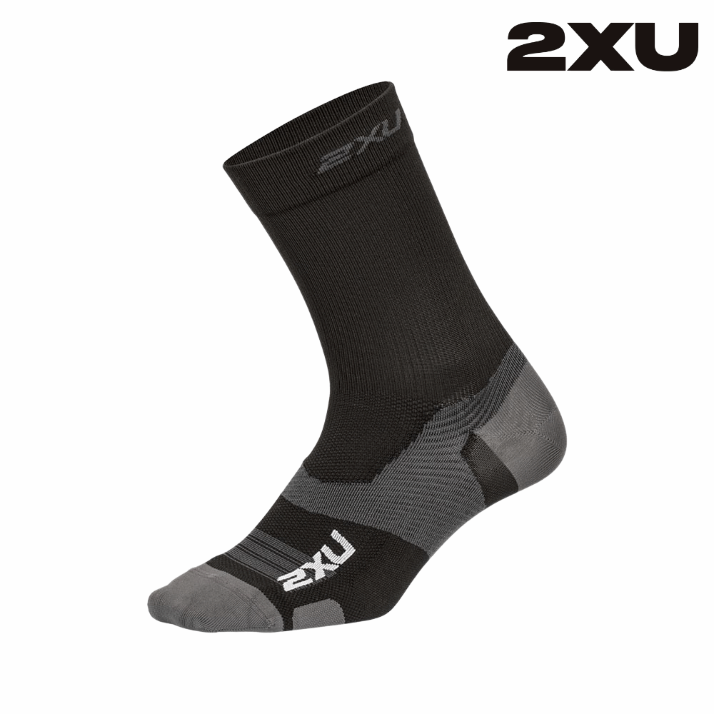 2XU Unisex Vectr Light Cushion Crew Socks - Black / Titanium