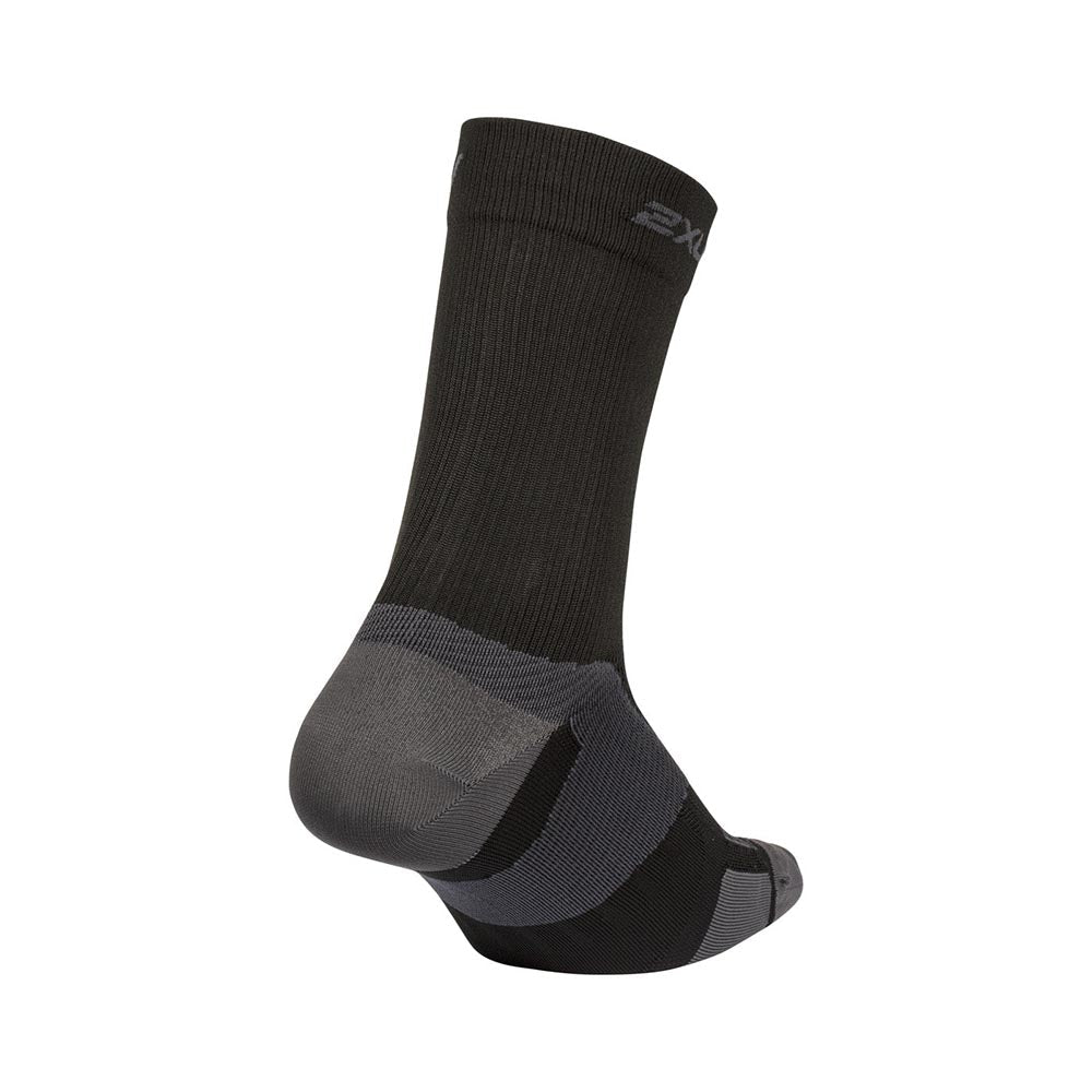 2XU Unisex Vectr Light Cushion Crew Socks - Black / Titanium