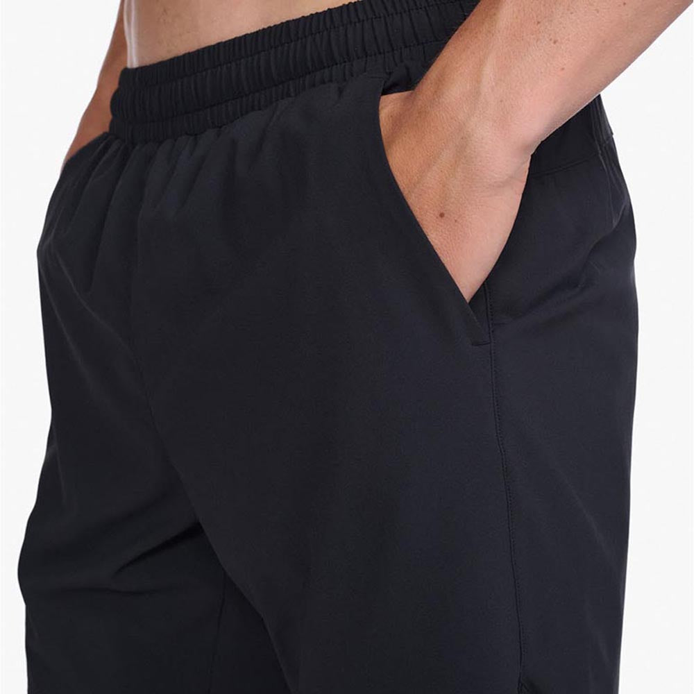 2XU Men Aero 7 Inch Shorts - Black / Silver Reflective