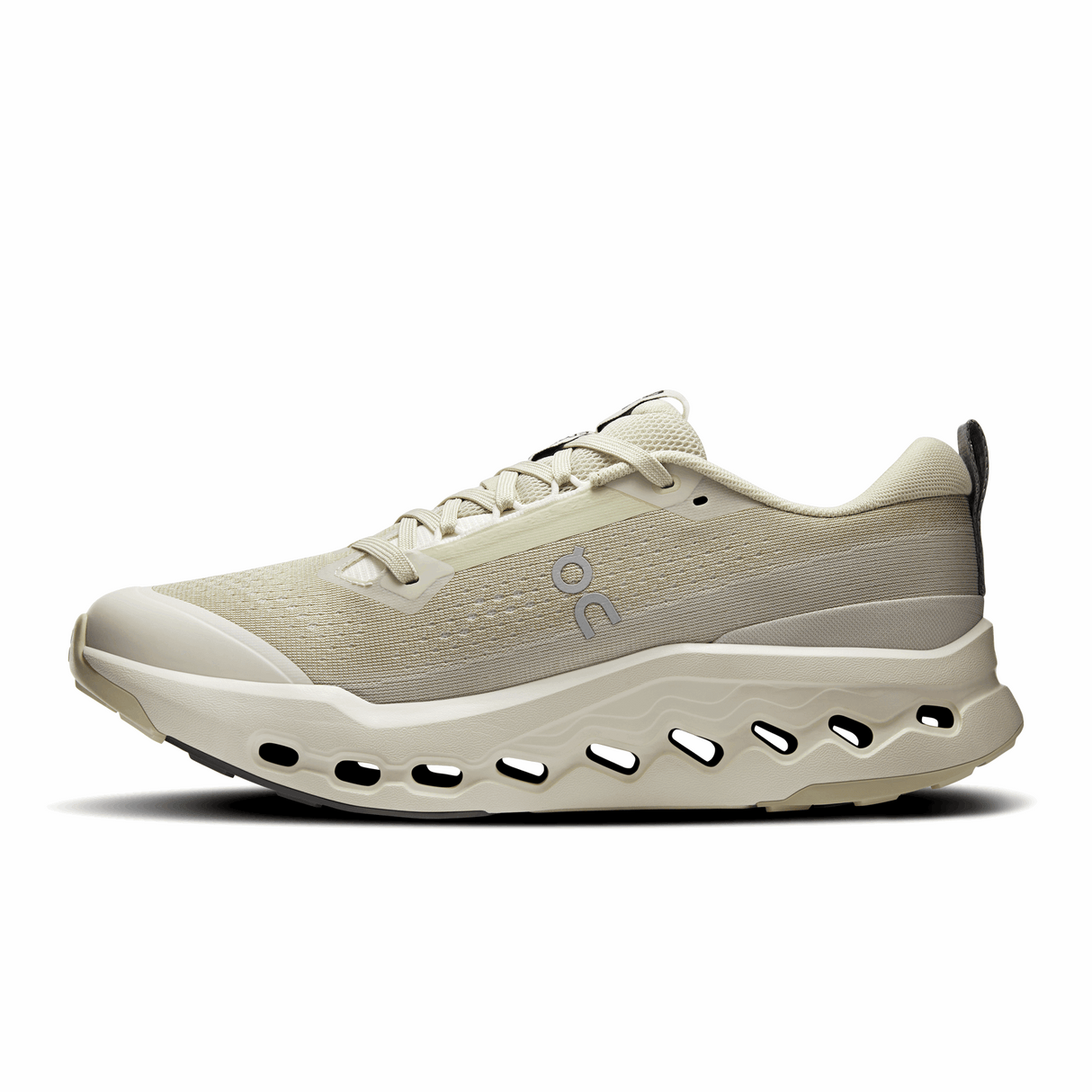 Explore On Men Cloudsurfer Trail 2 - Chalk / Ghost for trail, outdoor & lifestyle use | Liv Activ Singapore