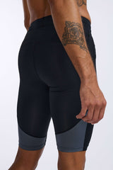 2XU Men Light Speed React Compression Shorts - Black / White Reflective