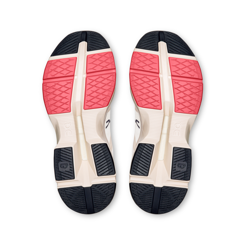 On Running Women Cloudpulse - Cream / Salmon