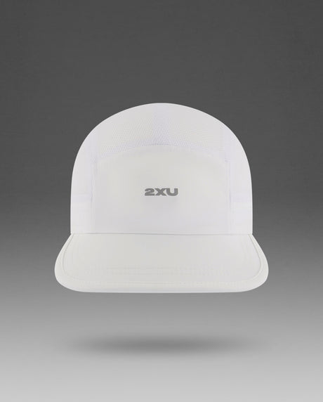 2XU Unisex Light Speed Small Cap - White / Silver Reflective