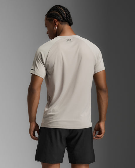 2XU Men Aero Tee - Carbon / Black Reflective