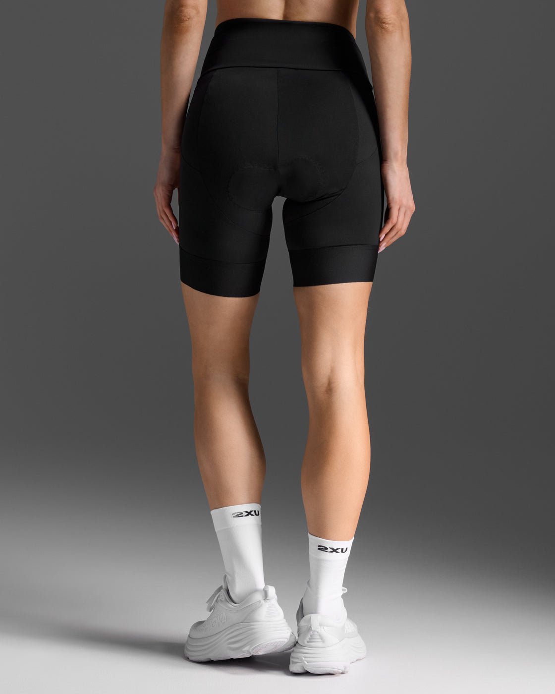 2XU Women Aero Tri 7 Inch Shorts - Black / White