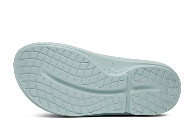 Shop OOFOS: OOFOS Cushioned Slides - Perfect for Recovering After Trail Runs and Hikes in Singapore | Liv Activ 