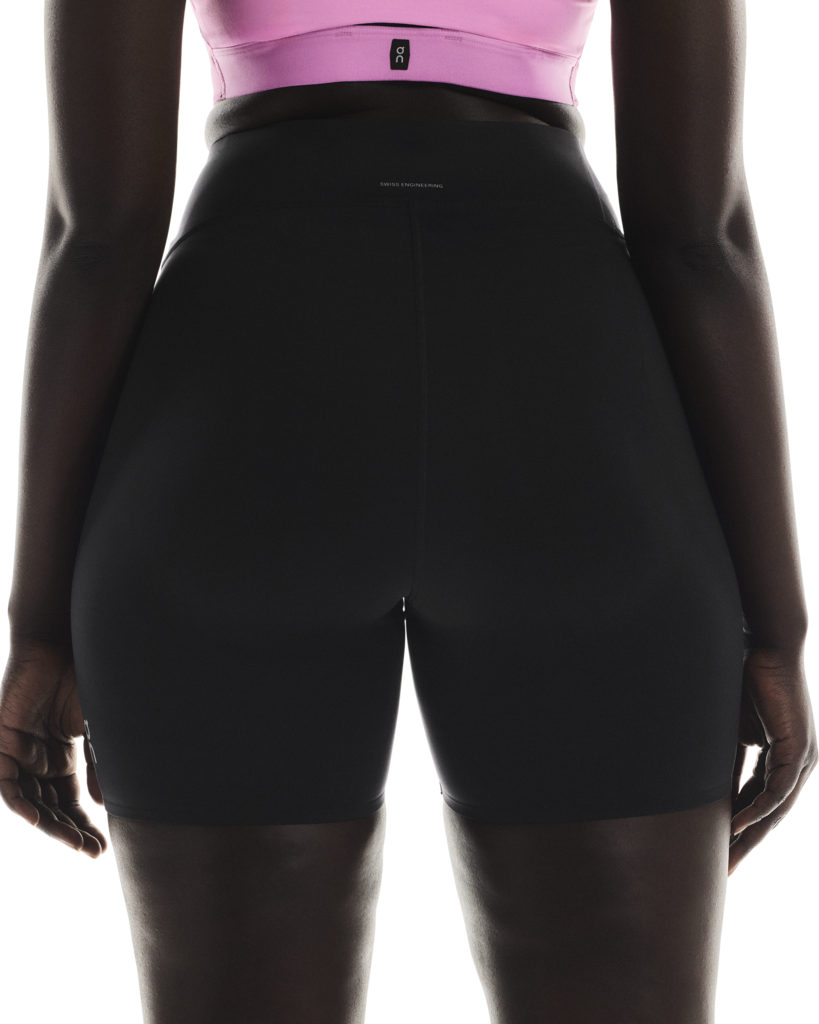 On Women Train Tights Short - Black