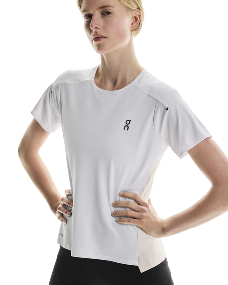 On Women Performance-T - White / Silver