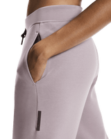 Explore On Women Focus Tech Sweatpants - Heron for trail, outdoor & lifestyle use | Liv Activ Singapore