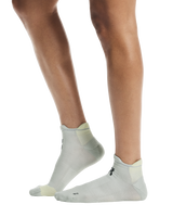 Explore On Unisex Performance Run Sock Low - Tin / Lemonade for trail, outdoor & lifestyle use | Liv Activ Singapore
