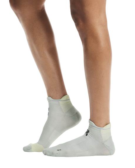 Explore On Unisex Performance Run Sock Low - Tin / Lemonade for trail, outdoor & lifestyle use | Liv Activ Singapore