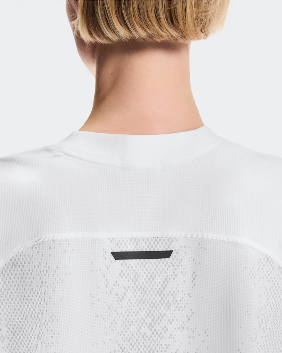 Explore On Women Performance Volt-T - White for trail, outdoor & lifestyle use | Liv Activ Singapore