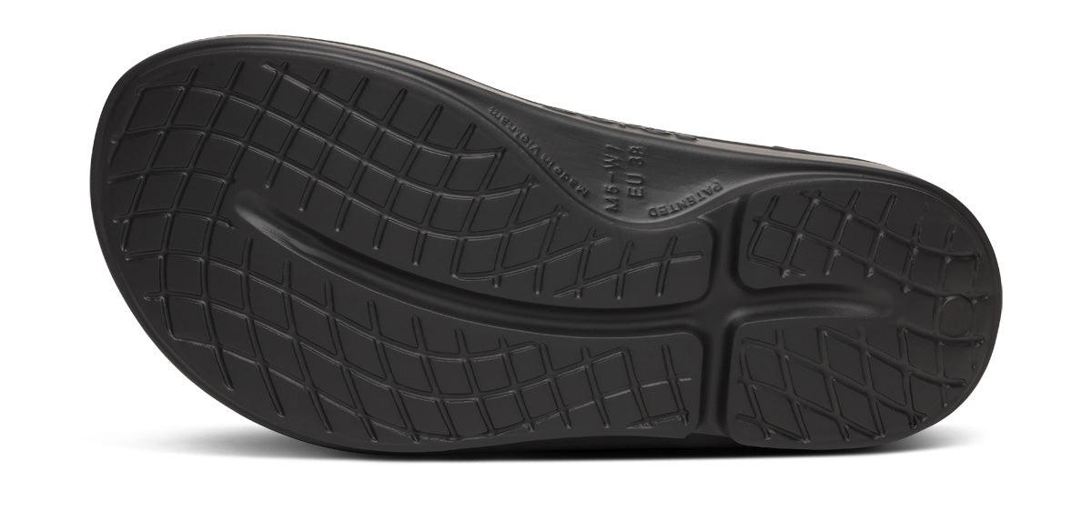 Explore OOFOS Unisex OOriginal Sport - Chalk for trail, outdoor & lifestyle use | Liv Activ Singapore