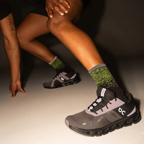 Explore Feetures Active Elite Light Cushion Mini Crew - Light Wave for trail, outdoor & lifestyle use | Liv Activ Singapore