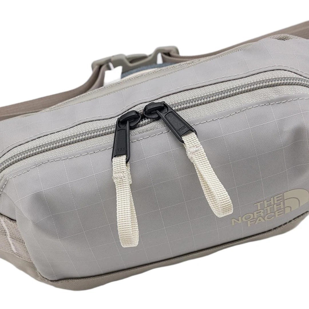 The North Face Base Camp Voyager Lumbar - Soapstone/Stone Slab