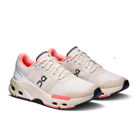 On Running Women Cloudpulse - Cream / Salmon