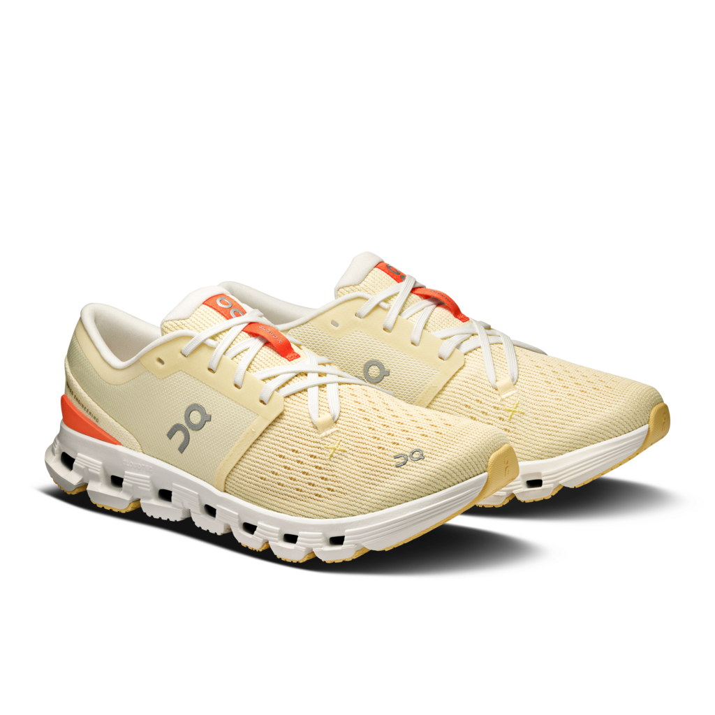 On Women Cloud X 4 - Castor / Flame
