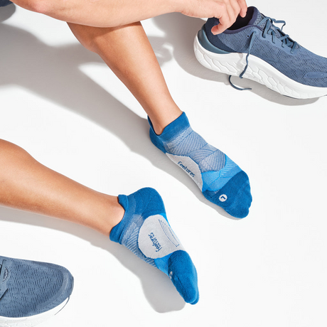 Feetures Active Elite Light Cushion No Show Tab - Navy Mist