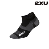 2XU Unisex Vectr Ultralight No Show Socks - Black / Titanium