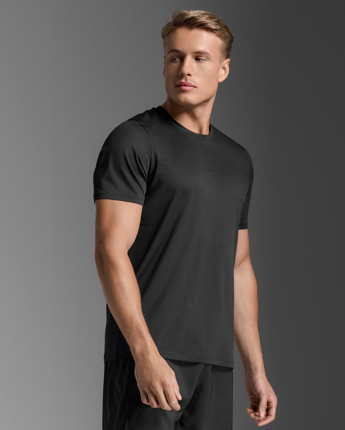 2XU Men Motion Soft Jersey Tee - Black / Black